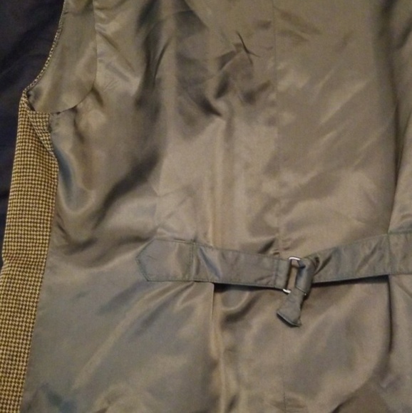 Mens vest - Picture 3 of 3